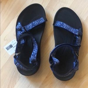 Brand New Blue Tevas!!